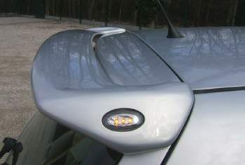 Aleron de techo + luces poscion Hella VW Golf IV kit Titan Esqui