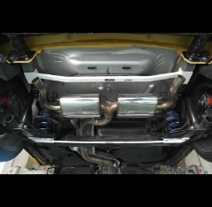 Barra de Refuerzo de suspension Renault Clio Rs Mk4 13+ UltraRacing 2p Trasera Inferior Tiebar 3216